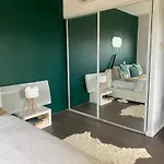 D'hotes The Yellow Cube Bed & Breakfast 3*