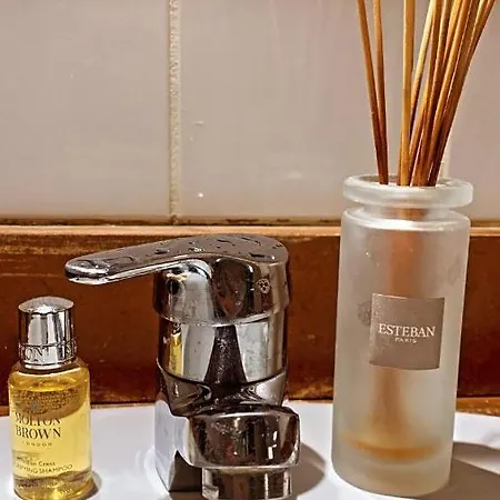 D'hotes The Yellow Cube Oda ve Kahvaltı